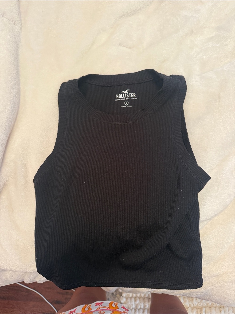 Hollister Black Ribbed Cropped Tank